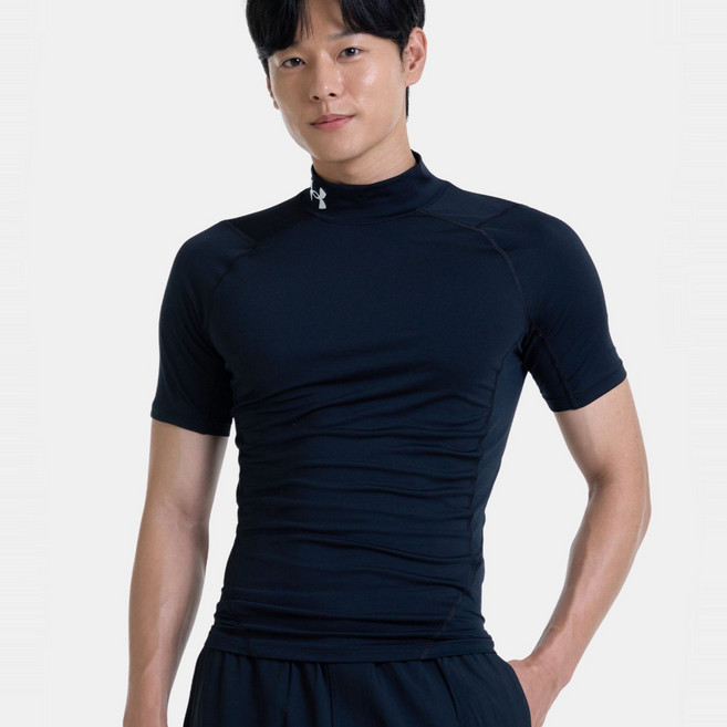 [언더아머 본사]남성 HeatGear 아머 컴프레션 모크 반팔 1372586-001