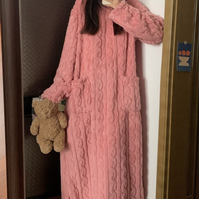 주디앤 여성 맥시 롱 꽈배기 극세사 수면 잠옷 원피스