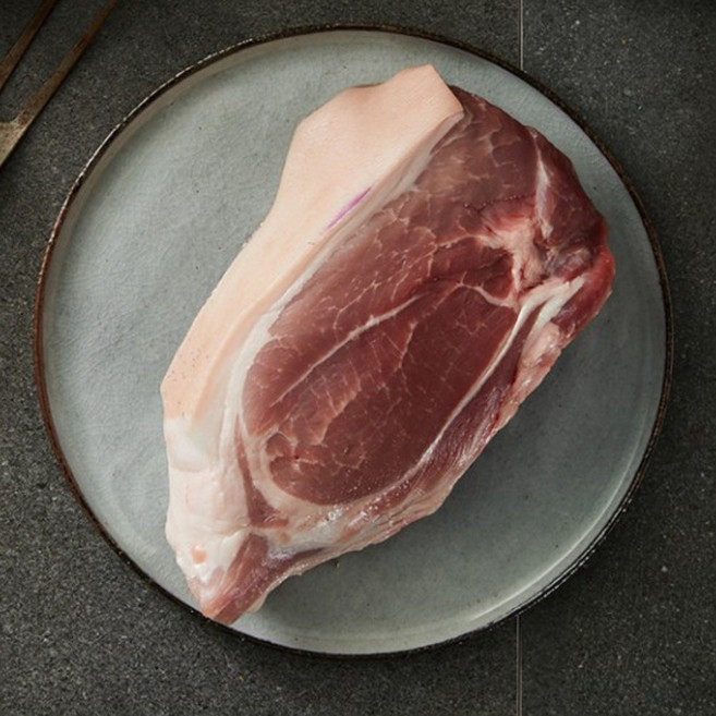 [제직증명] 제주 흑돼지 1월 특가(한정수량), 제주흑돼지통목살특가세일1kg껍데기 있음, 1개