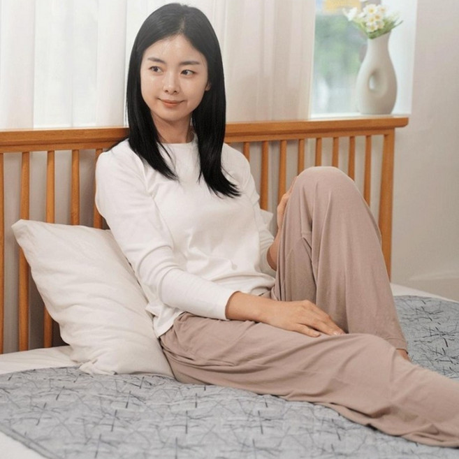 26년형 일월 전자파차단 피치스킨 워셔블 카본 탄소매트, 90x180