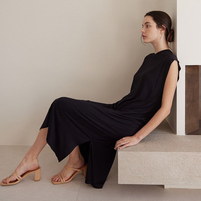 [허비쉬 본사]허비쉬 이너캡 스퀘어 드레스 - 블랙