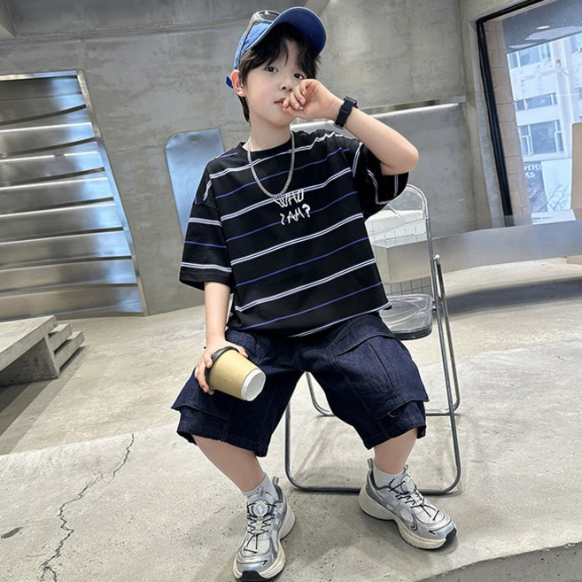 비비키드 남아 여름 레터링 캐릭터 프린팅 줄무늬 상하복 주니어 세트 초중생 반팔티 초등생 데님 카고 반바지 세트 (8805)