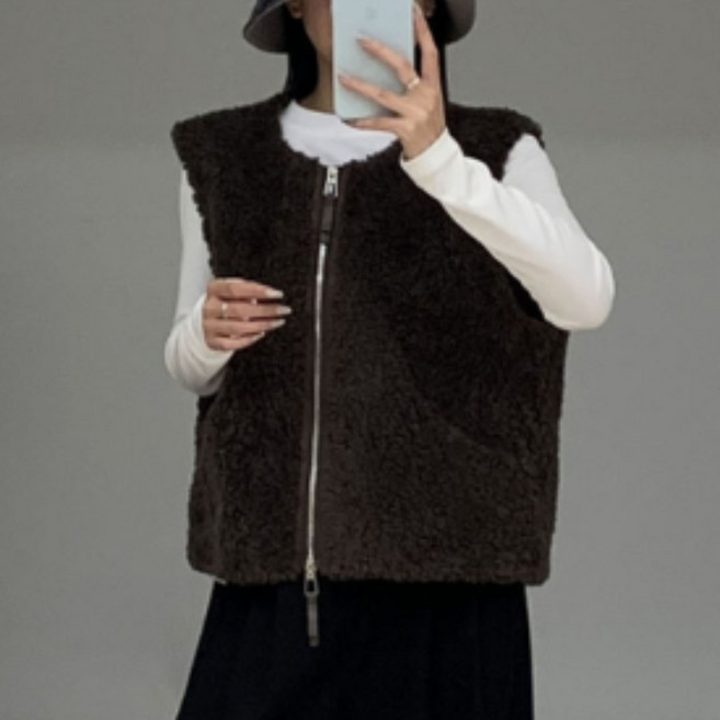 SONOVA 도톰 양털 플리스 베스트 겨울 따뜻한 조끼 지퍼 포켓 데일리 레이어드 룩