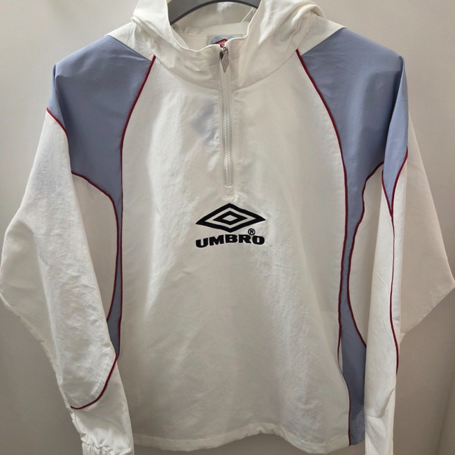 엄브로 UR124CWT23 네오 브릿 컬러블록 후드 아노락