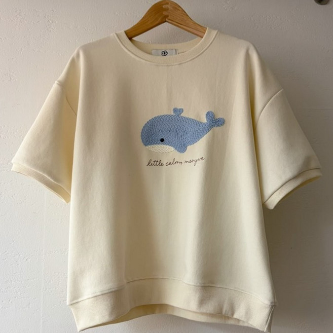 [메리브] 여성 고래자수 캐주얼 반팔 맨투맨 루즈핏 데일리 티셔츠 2color