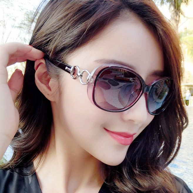 썸씽슈츠 여성용 대형 프레임 클래식 편광 선글라스