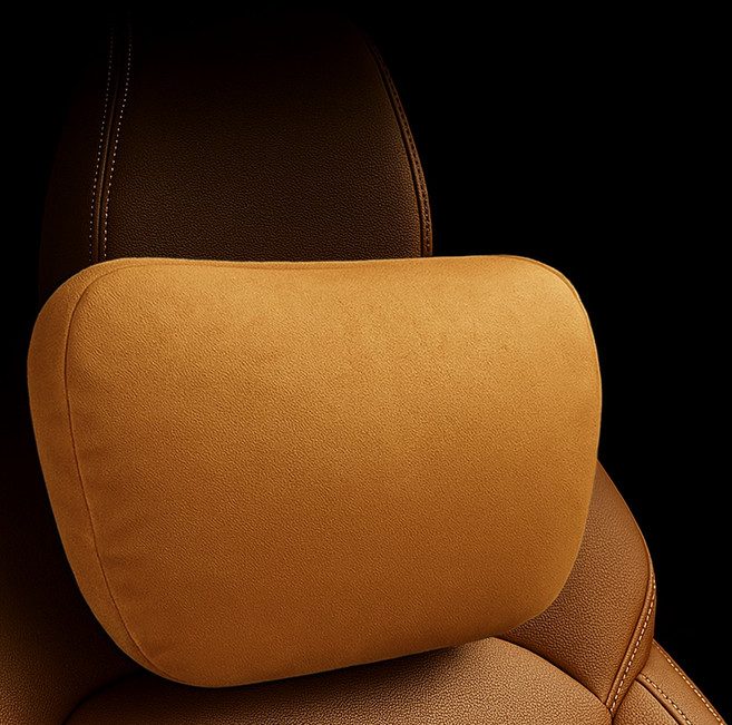 아무때나 1+1 차량용 프리미엄 스웨이드 가죽 목쿠션 3컬러, 2개, 브라운