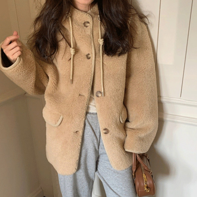 루어스룸 블렌 후드 부클 후리스 단추 하객룩 무스탕자켓(2color)