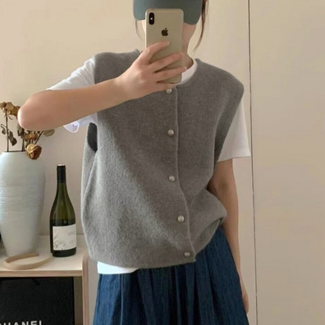 핑크셀럽 여성용 라운드넥 버튼 니트 조끼