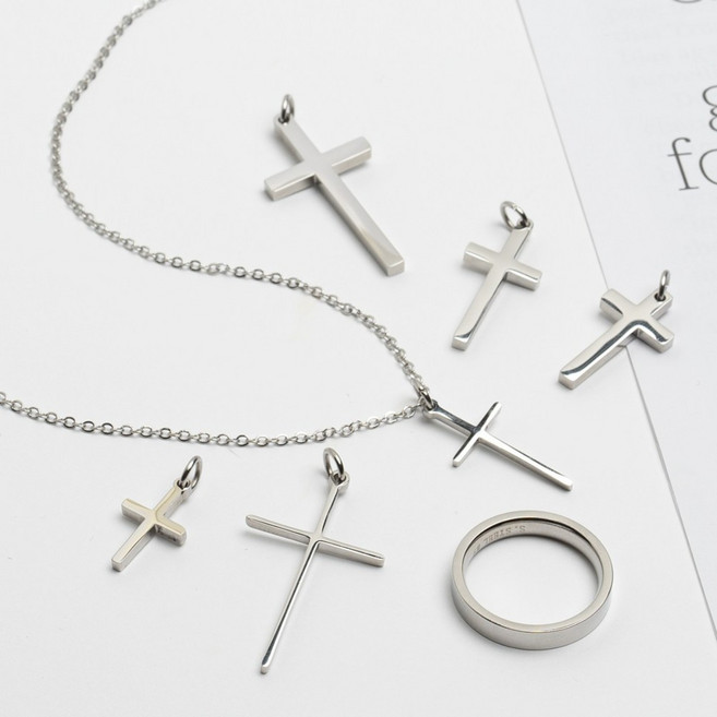 크레비쥬 써지컬스틸 십자가 펜던트 남자 기본길이 체인 목걸이