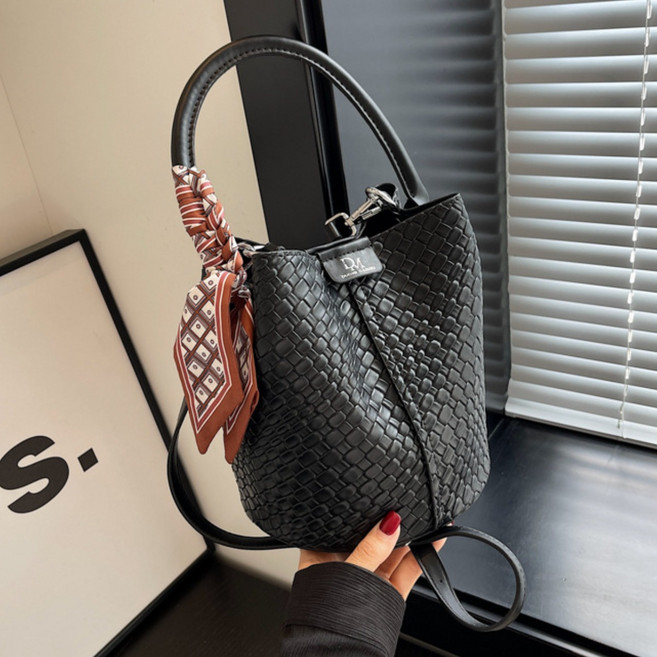 하늬바람 데일리 위빙 버킷백 심플 여성 가방 크로스백 숄더백 핸드백 토트백 가죽 격자무늬 레더 트렌디