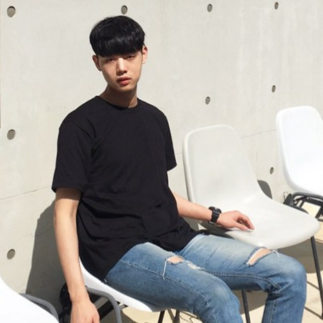 티데일리 남녀공용 비침없는 20수 라운드넥 반팔 티셔츠