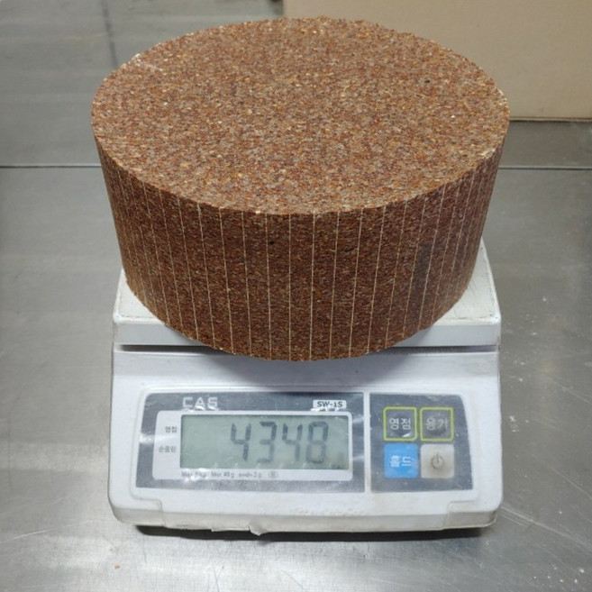 깻묵 들깨2덩이8.6kg 참깨3덩이9kg 선택가능, 참깨깻묵3덩이, 1개, 9kg