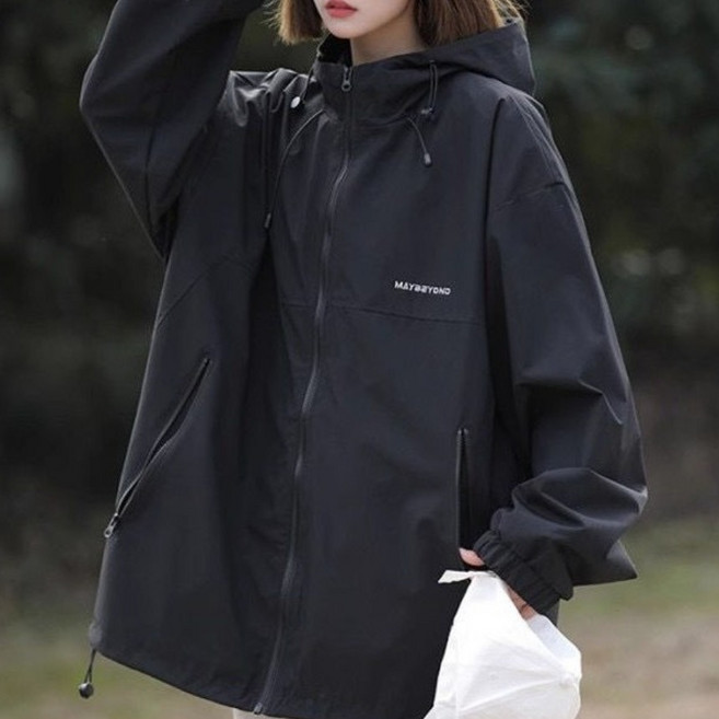 4위 - BROWMODA 여성 아웃도어 방수 방풍 자켓 루즈핏 바람막이 점퍼 등산용 기능성 자켓