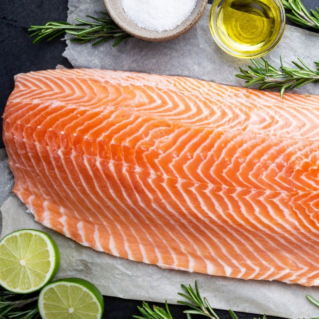 노르웨이 생연어 반마리 필렛 2.3kg 슈페리어등급 업소용 도매 통연어, 1개