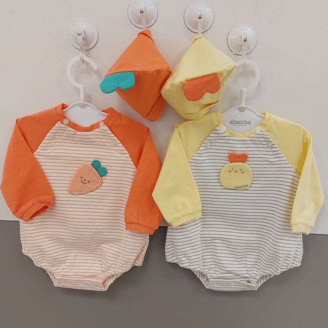 압소바 모자가 포함된 예쁜 색감의 봄 상품 우주복 세트