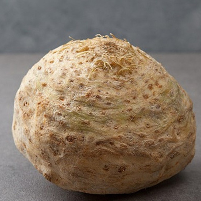 셀러리악 1통 1kg내외 뿌리채소 수프 퓌레용 생채소, 1개, 900g