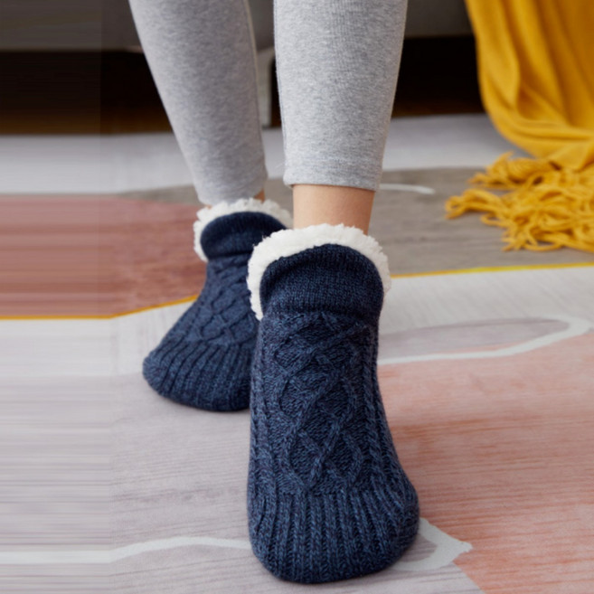 89마트 따뜻한 겨울 방한 니트 수면 덧신