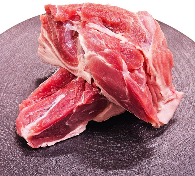 문경쑥돈 사태 수육 보쌈용 1등급이상 냉장 생고기, 2개, 500g