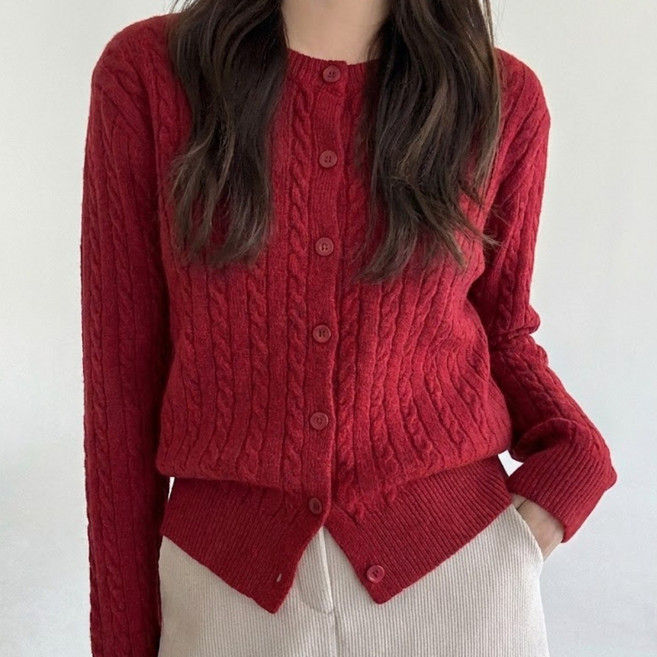 러비네 베이직 라운드넥 울 꽈배기 포근 니트 단추 케이블 가디건