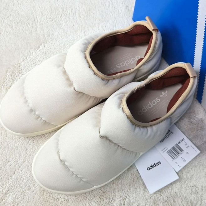 아디다스 퍼피렛 패딩 슬립온 화이트 방한화 남성 여성 공용 운동화 블랙 털신 스니커즈