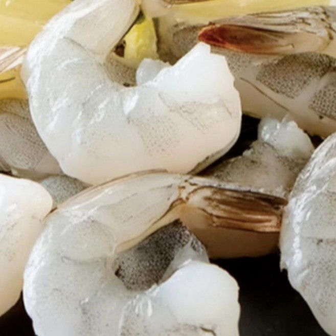 흰다리 새우살 생칵테일 21/25 900g 냉동 깐 새우 일식재료 해산물 생칵테일 감바스 칵테일새우, 3개