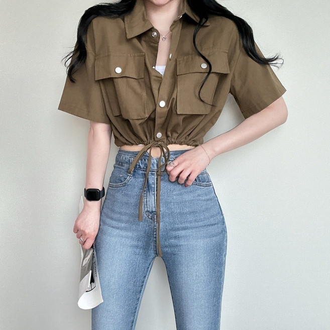 제이앤썸 가벼운 썸머 오버핏 스트링 점퍼 반팔 세미크롭 숏 여름 하객룩 코튼 포켓 스냅 단추 자켓