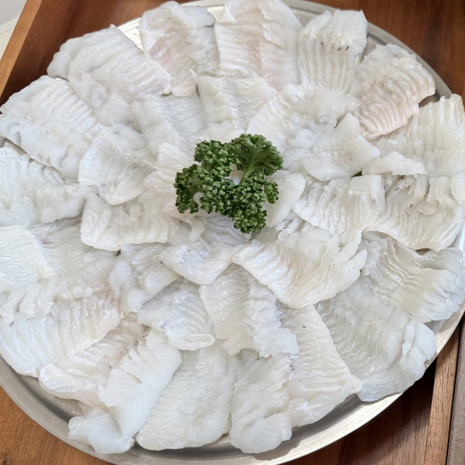 태림씨푸드 통영 자연산 아나고 샤브샤브 하모 순살 붕장어 산지직송 바다장어, 1개, 500g 내외(머리+뼈포함)