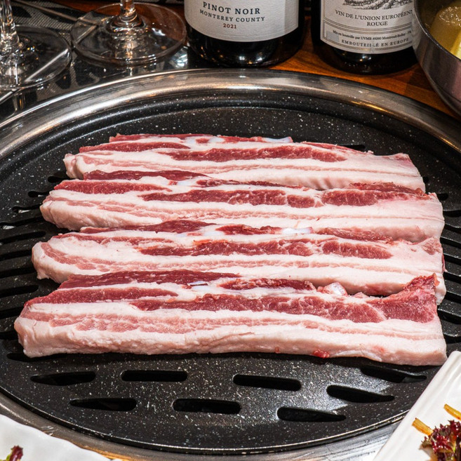 [초원한우마을] 프리미엄 녹차먹인 돼지 한돈 삼겹살[녹돈], 500g, 2개