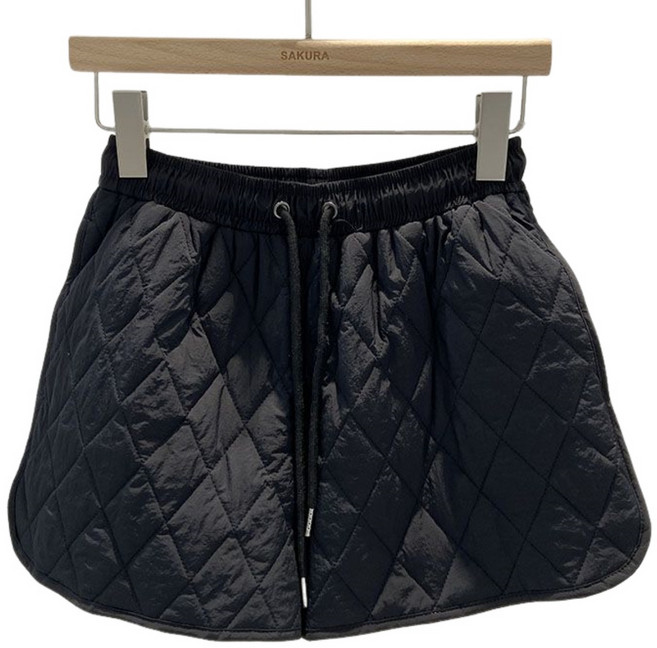 여성용 가을 겨울 퀼팅 패딩 하이웨스트 A라인 골프 반바지 와이드 면바지 Women's shorts 뉴타임즈