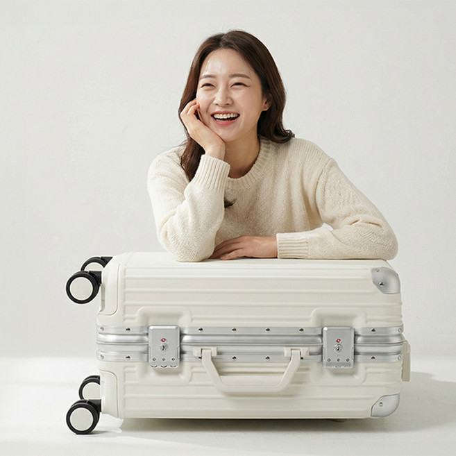 모먼트리 100% PC 올인원 캐리어 [무게측정장치 탑재]