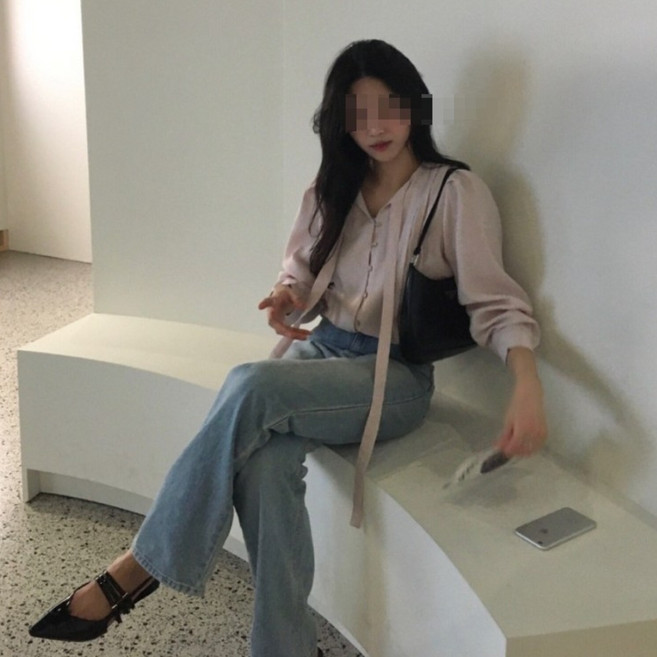 서진맘 여성스러운 타이넥 셔링 긴팔 블라우스