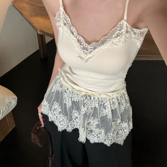 러우 여성 레이어드 레이스 캡내장 끈조절 프릴 뷔스티에 나시 캐미솔 슬림핏 나시탑 3color