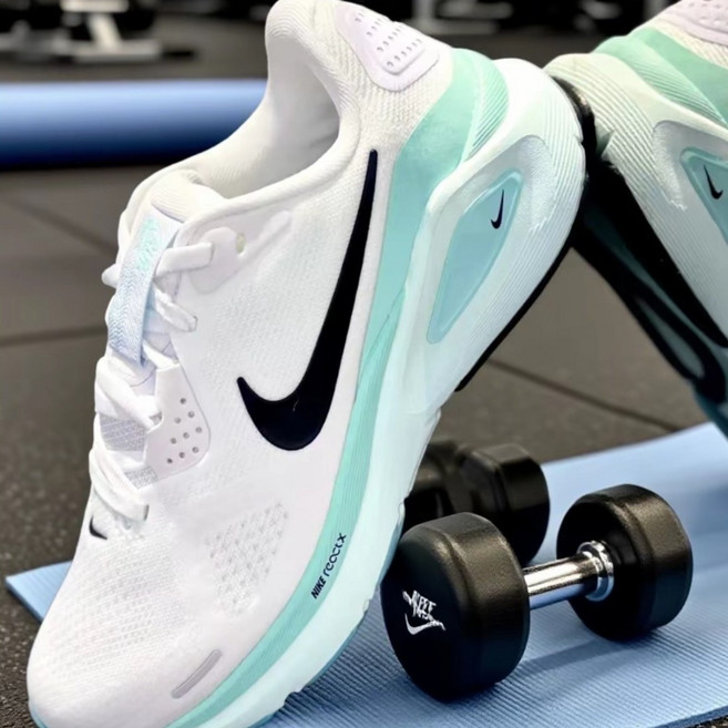 나이키 여성 런닝운동화 스트럭처 26 발편한운동화 경량화 조깅화 마라톤화