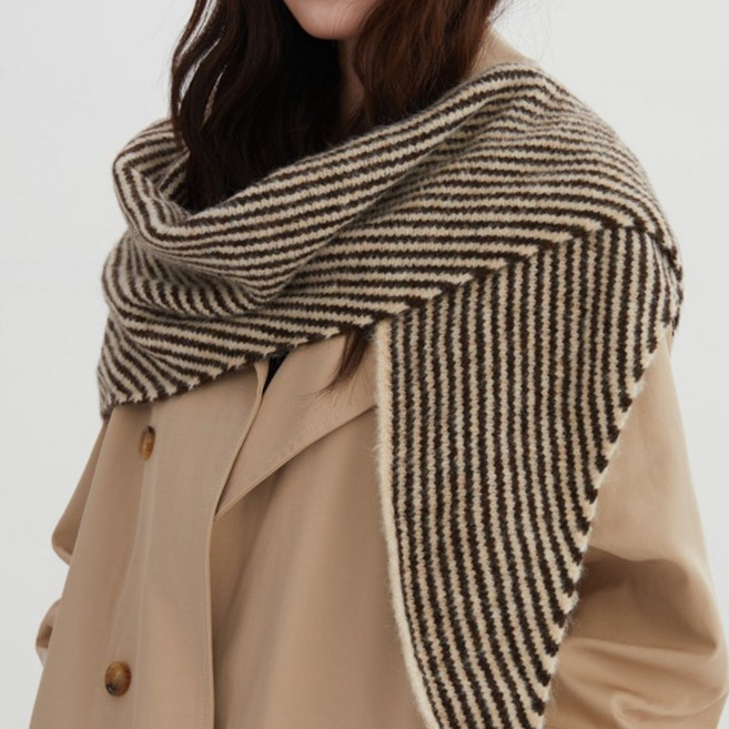 마들렌 삼각 숄 어깨 어부바 니트 스트라이프 페이크 단가라