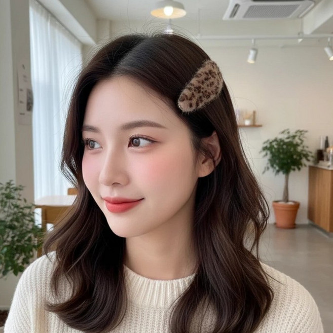 모헤어 호피 퍼 똑딱핀 성인용 가을 겨울 데일리 헤어악세사리 레오파드 호피 모헤어 헤어핀 성인용 가을 겨울 무드 퍼 머리핀 데일리 헤어악세사리