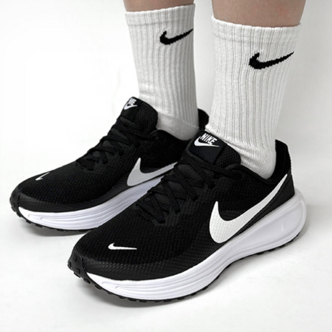 나이키 레볼루션 8 남성 여성 발편한 운동화 런닝화 러닝화 헬스 GRAZU 파우치