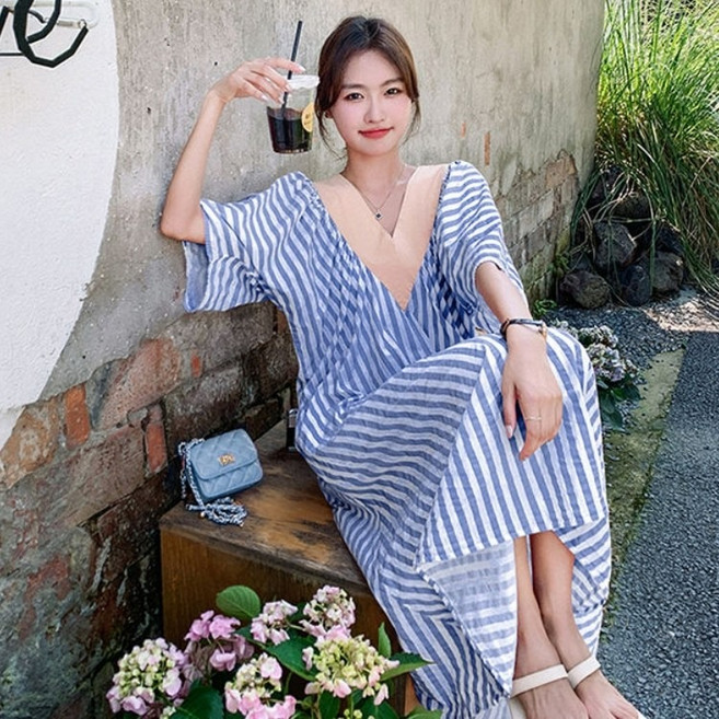 (25년 신상) 150kg까지 빅사이즈 여성 브이넥 줄무늬 허리꼬임 날씬해보이는 롱 원피스 여름 편한 단아한 매력 박스 캐쥬얼 심플 모던 주머니있는 플레어 휴양지 데이트룩 원피스