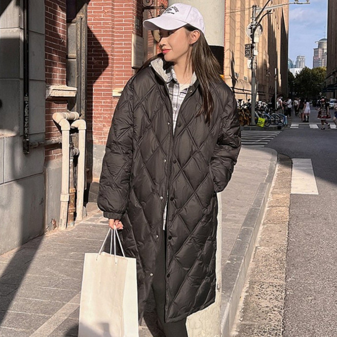 SAHINER 겨울 여성 오버핏 웰론 롱패딩 후드 경량 데일리 코트 AYRF32