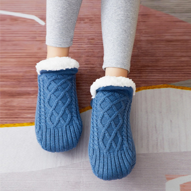 89마트 따뜻한 겨울 방한 니트 수면 덧신