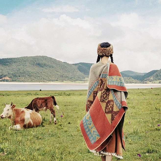 몽골망토 판초 판쵸 어깨숄 캠핑망토 입는담요 몽골여행판초(기모수면양말 증정)