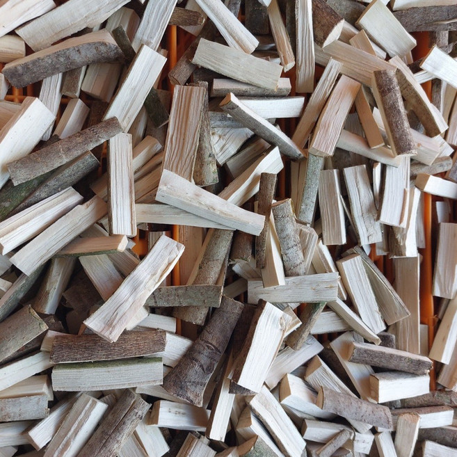 세척 건조 황칠나무 400g 신안군에서 20년 이상 된 황칠건조목 간에 좋은 성분 다량 함유, 1개