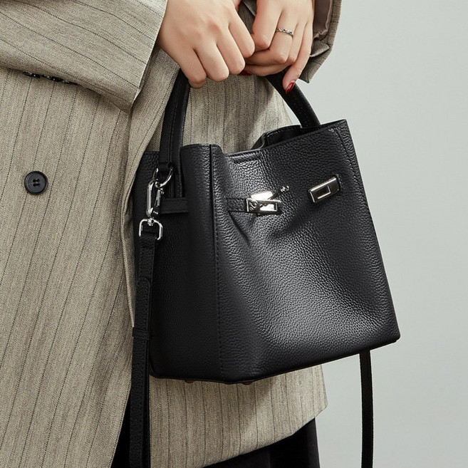 미녹지구 여성용 프리미엄 천연 소가죽 버킷가방 스몰 모던 데일리 핸드백 숄더백 스카프 증정