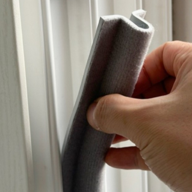 에코와이드 끼우는 문풍지 창문 틈새막이 외풍 창틀 바람막이 M, 4개