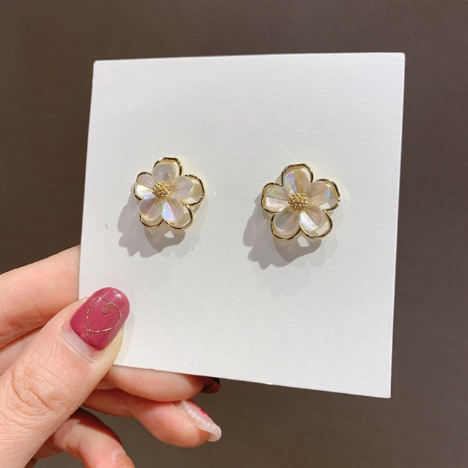 바네코 925실버. 은침 플라워 꽃 패션 데일리 여성 귀걸이
