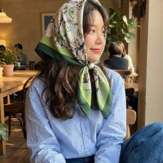고르고파 쁘띠 패턴 실크 스카프 개별 박스 포장 선물용