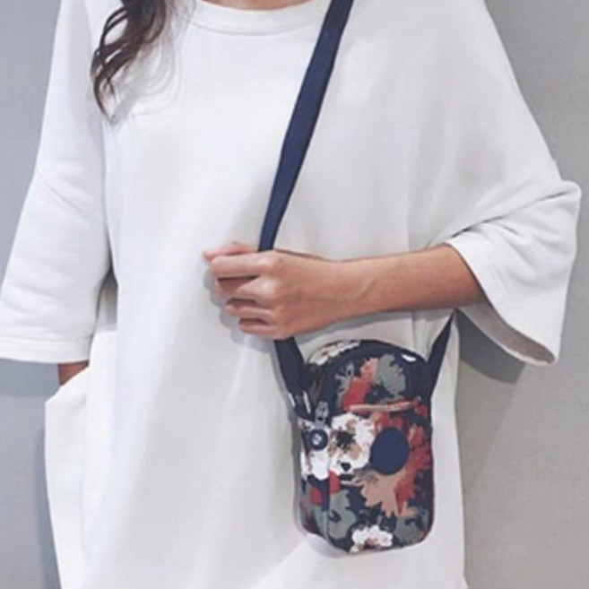 스포르조레오 미니 폰크로스 캐쥬얼 크로스백 휴대폰가방 꽃무늬 방수 미니 크로스백 엄마 할머니 선물