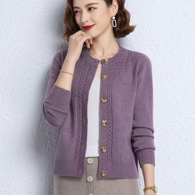 메인워크 중년여성 빅사이즈 라운드넥 니트 가디건 긴팔 가을 겨울 스웨터 루즈핏 패션 데일리 스판 심플 엄마룩 간절기 가디건