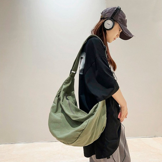9위 - 남녀공용 빅사이즈 호보백 크로스백 데일리 숄더백