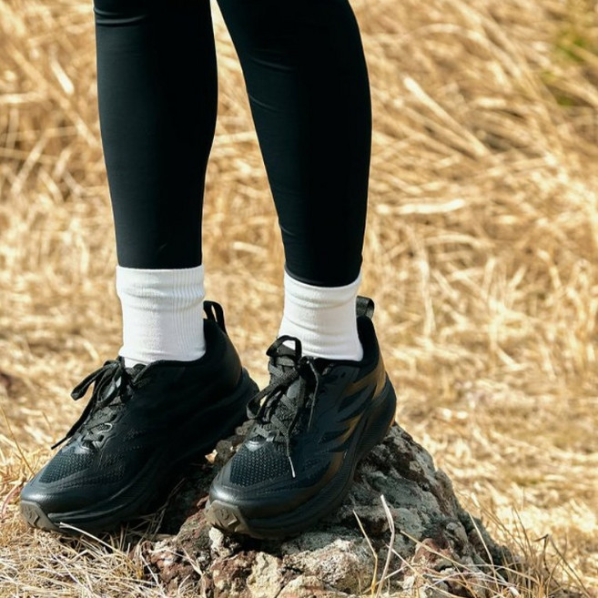 블랙야크 발편한 트레일 러닝화 조깅화 남성 여성 쿠션 운동화 등산화 베이지 올블랙 플로우 피크